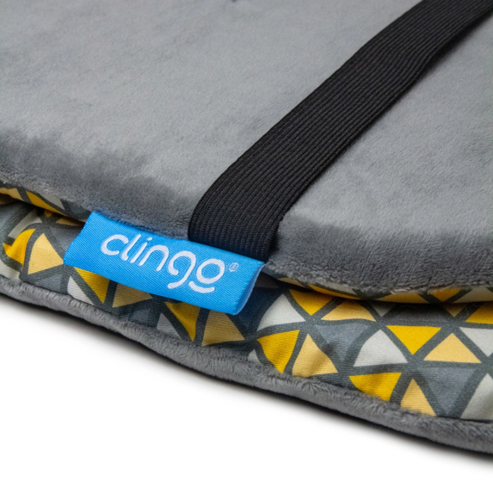 Almofada de Carrinho Comfi-Cush Dupla Face Triângulos Cinza – Clingo - Image 4